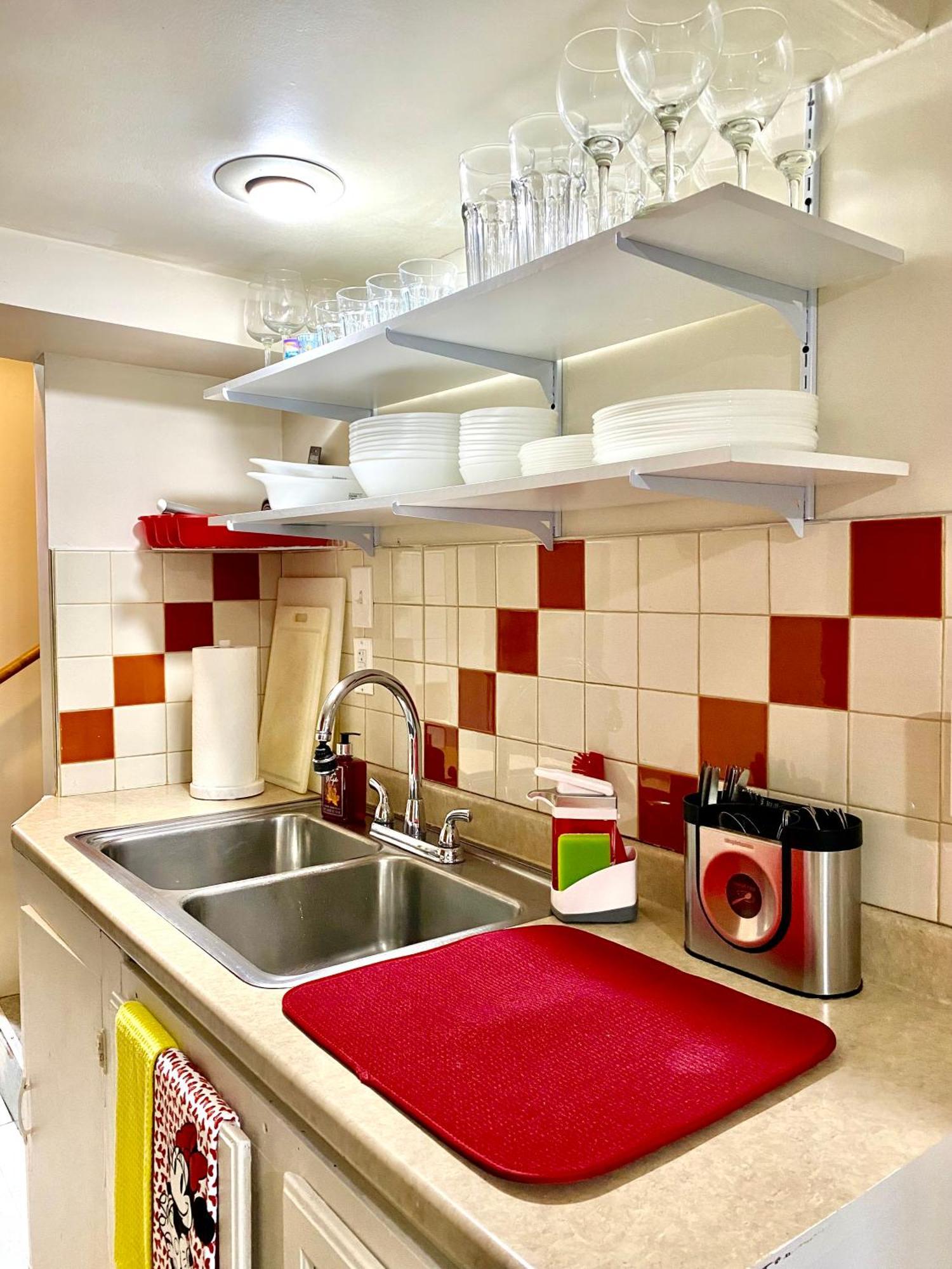 Private Tiny Room On The 1St Floor With Shared Bathroom Near Airport And Downtown Seattte シアトル エクステリア 写真
