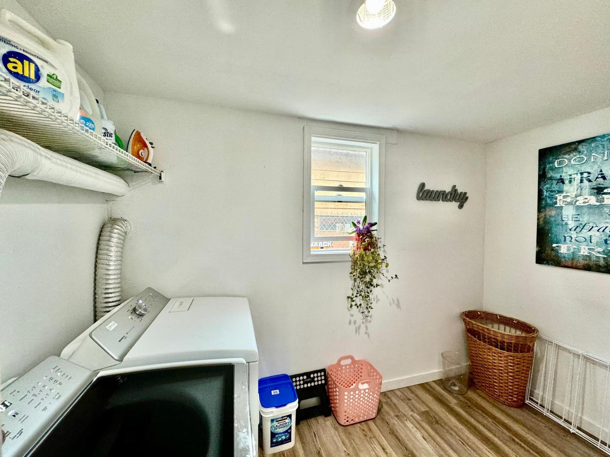 Private Tiny Room On The 1St Floor With Shared Bathroom Near Airport And Downtown Seattte シアトル エクステリア 写真