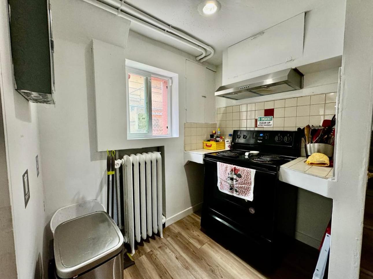 Private Tiny Room On The 1St Floor With Shared Bathroom Near Airport And Downtown Seattte シアトル エクステリア 写真