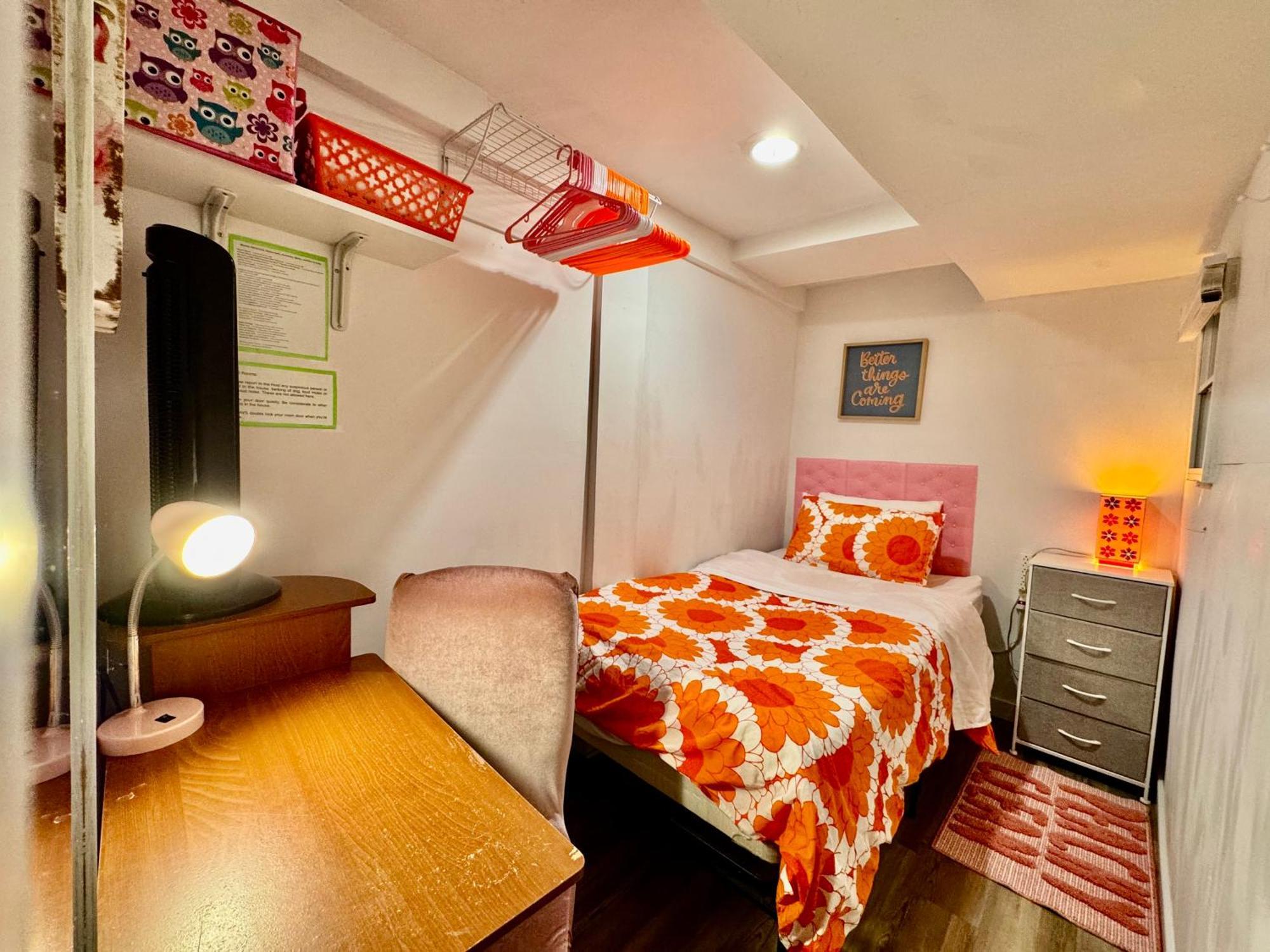 Private Tiny Room On The 1St Floor With Shared Bathroom Near Airport And Downtown Seattte シアトル エクステリア 写真