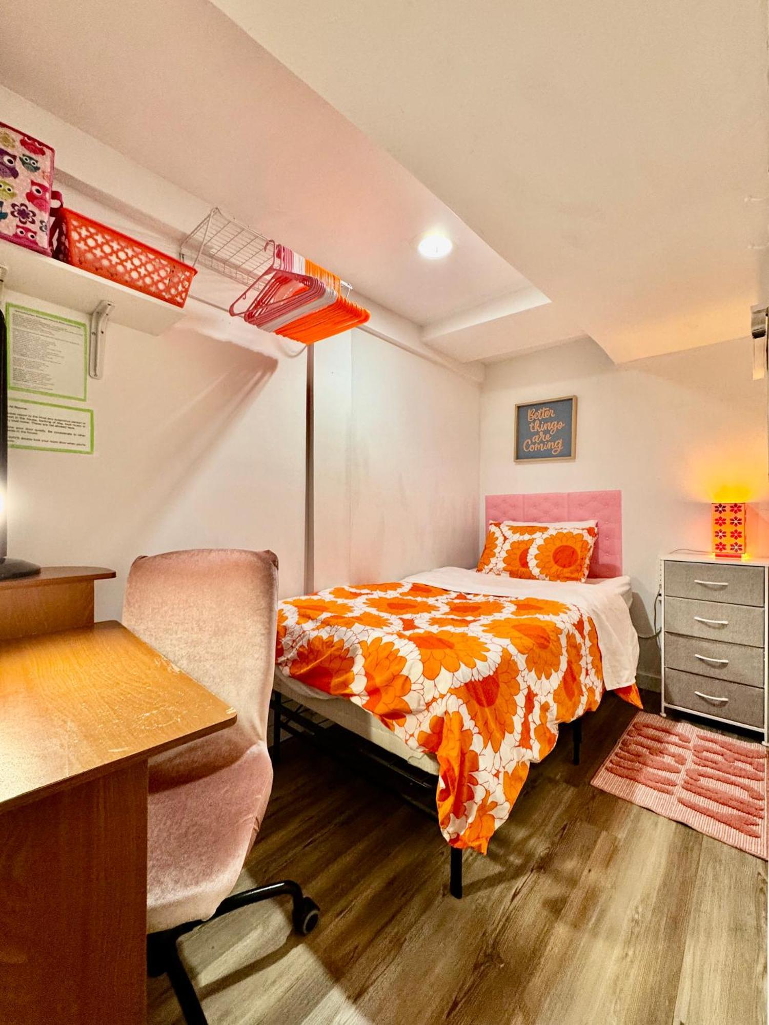 Private Tiny Room On The 1St Floor With Shared Bathroom Near Airport And Downtown Seattte シアトル エクステリア 写真