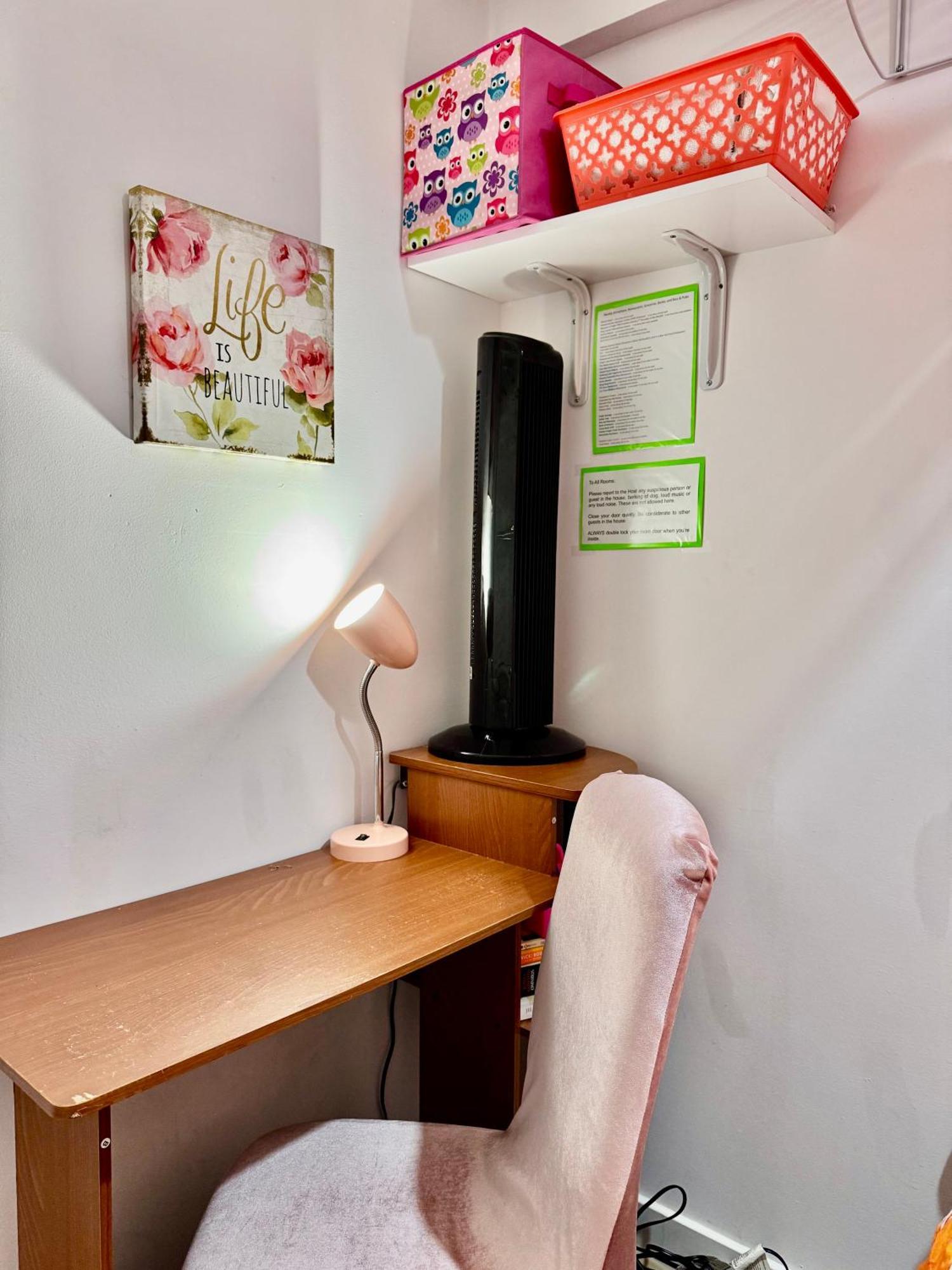Private Tiny Room On The 1St Floor With Shared Bathroom Near Airport And Downtown Seattte シアトル エクステリア 写真